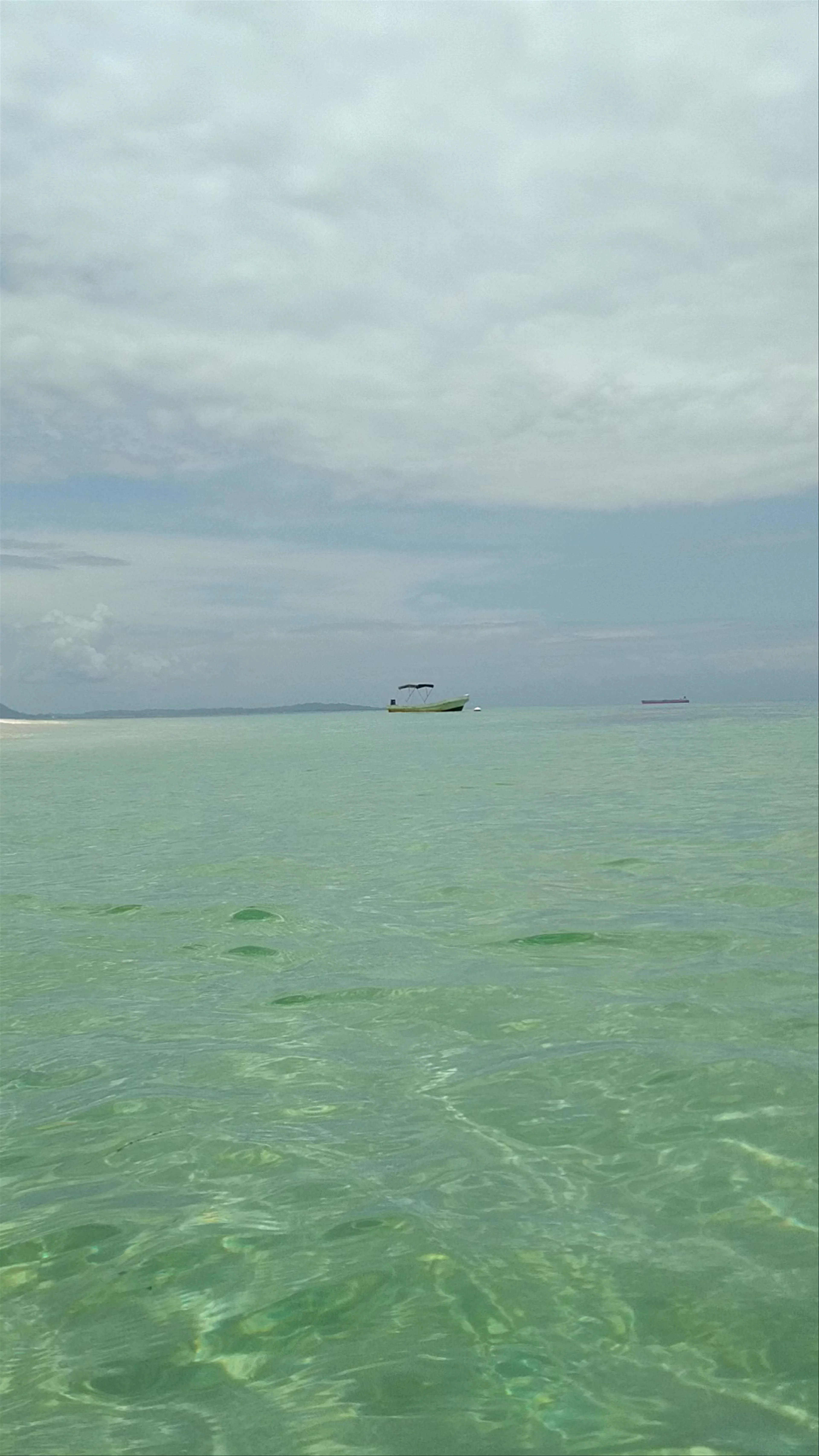 Zapatilla Island, Bastimentos Island