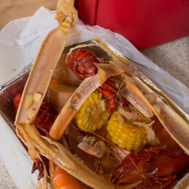 Feast - Dissapointed I substituted clams and mussels for crab and ended up getting empty crab shells . - Breakfast & Brunch Near Me - Davis, California