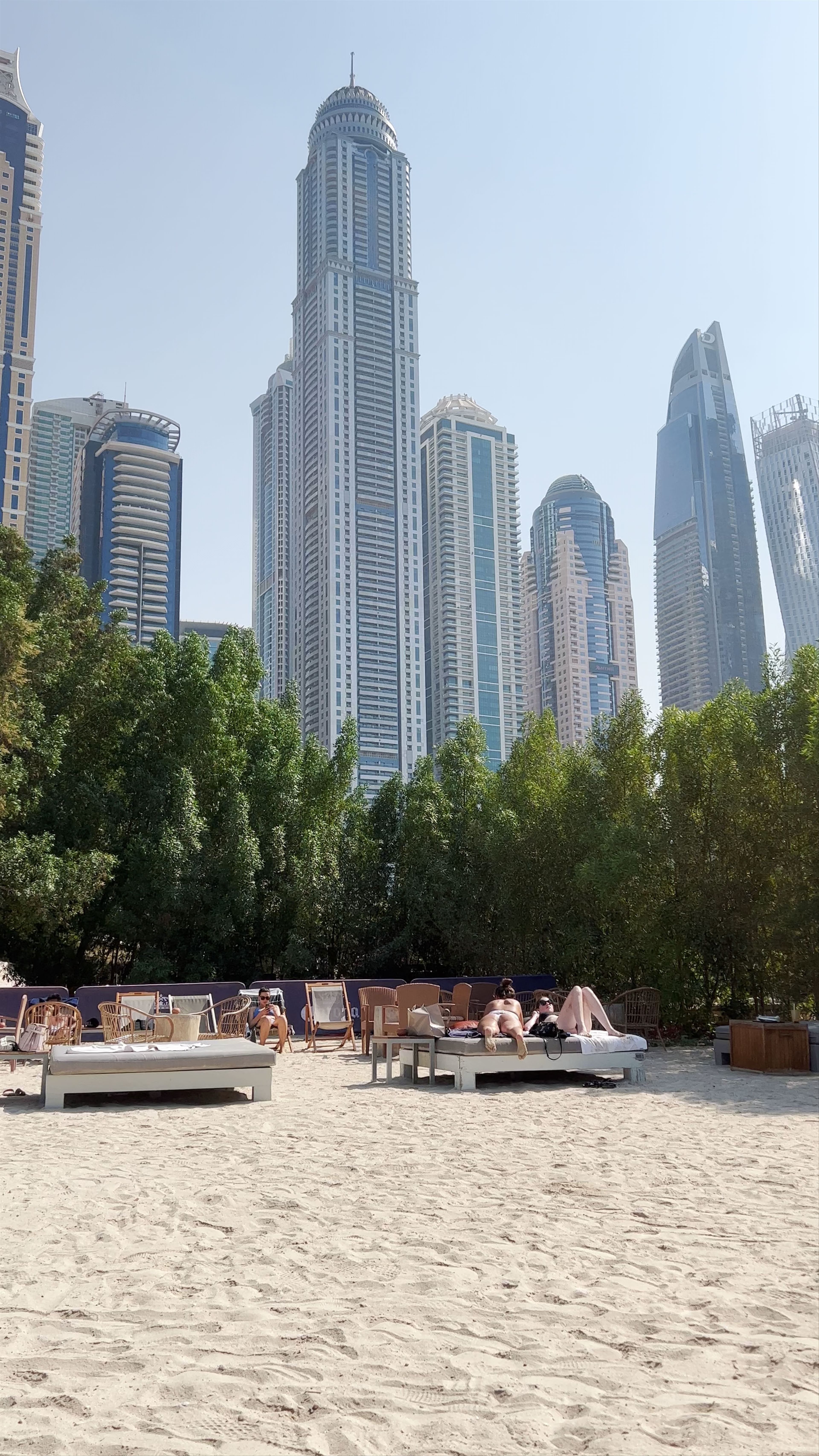 Barasti Beach: Urban Beach Escape in Dubai