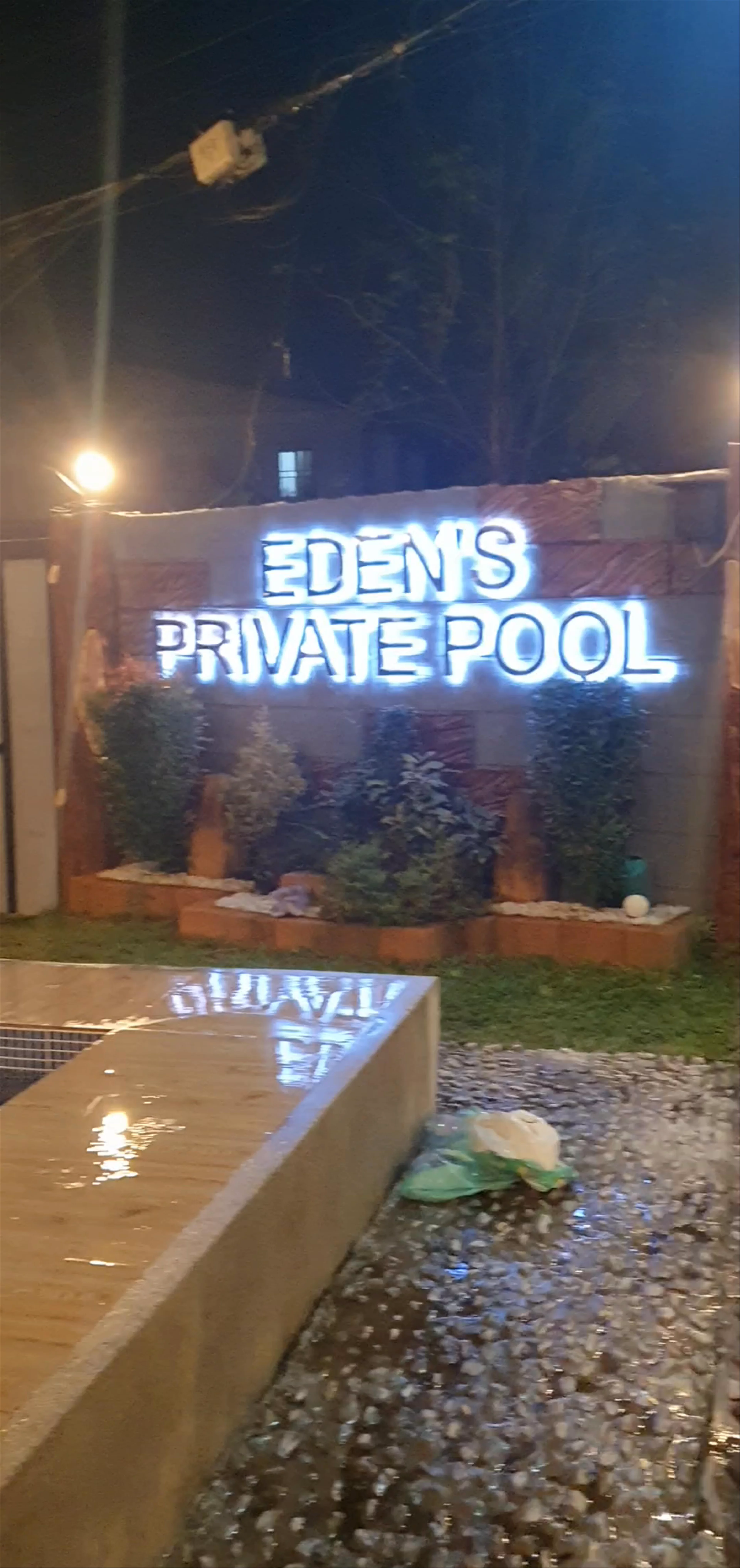 Eden’s Private Pool