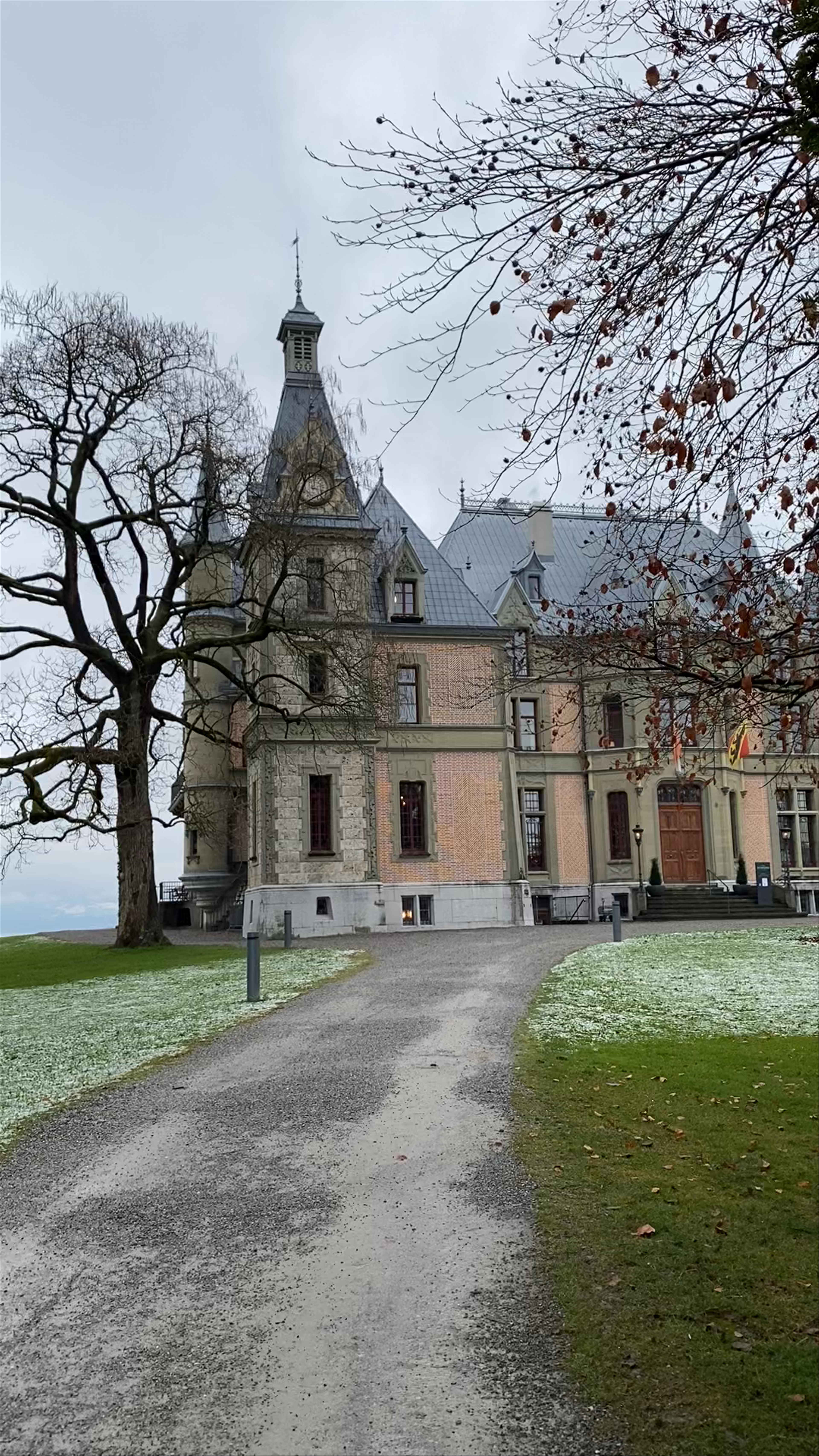 Schloss Schadau