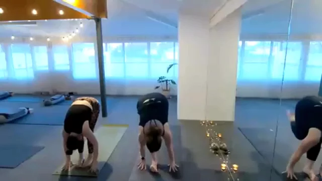 Traditional Surya Namaskar (12min)