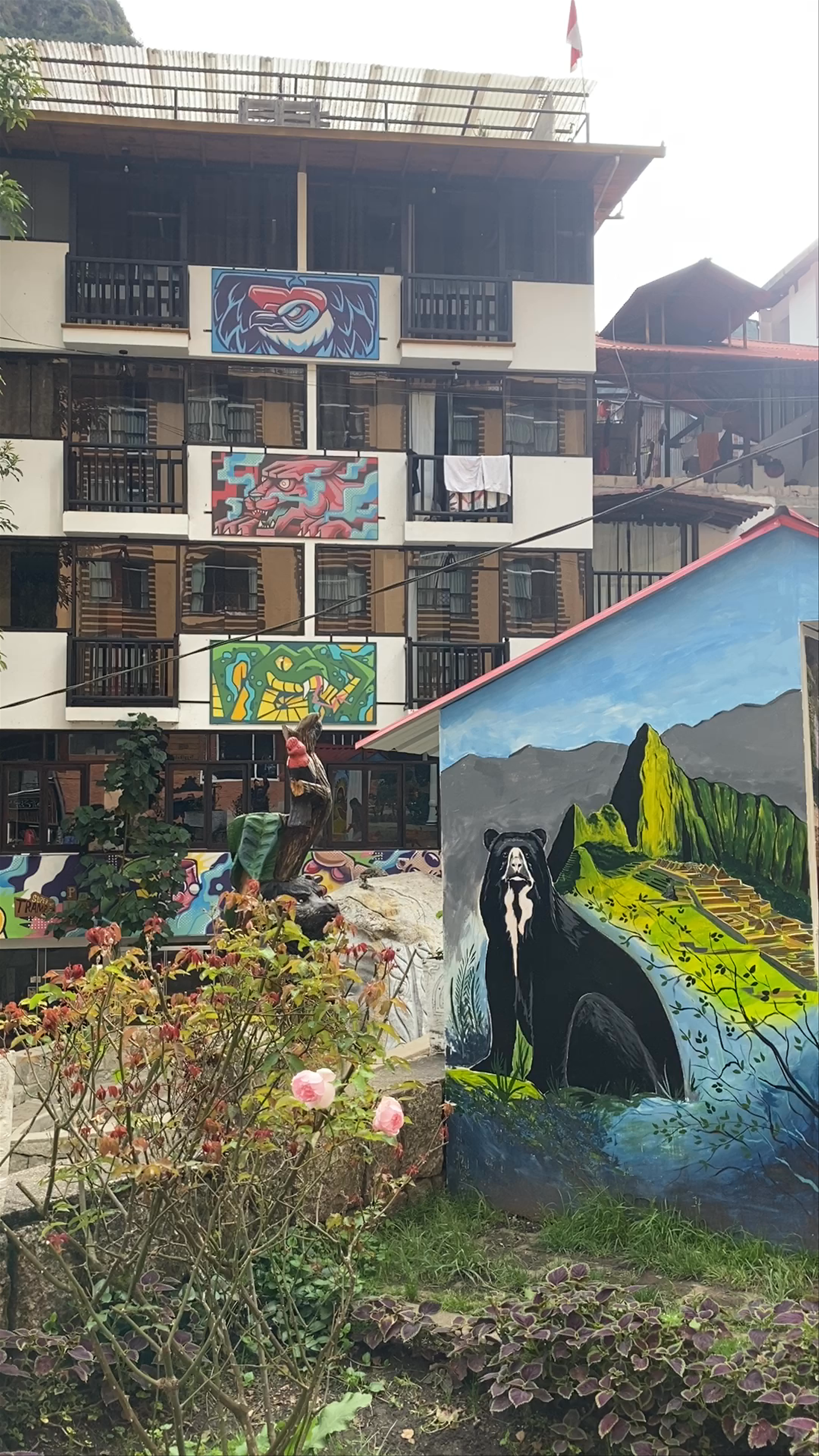 Parque Wiñaywayna: Cultural Murals and Village Life in Aguas Calientes