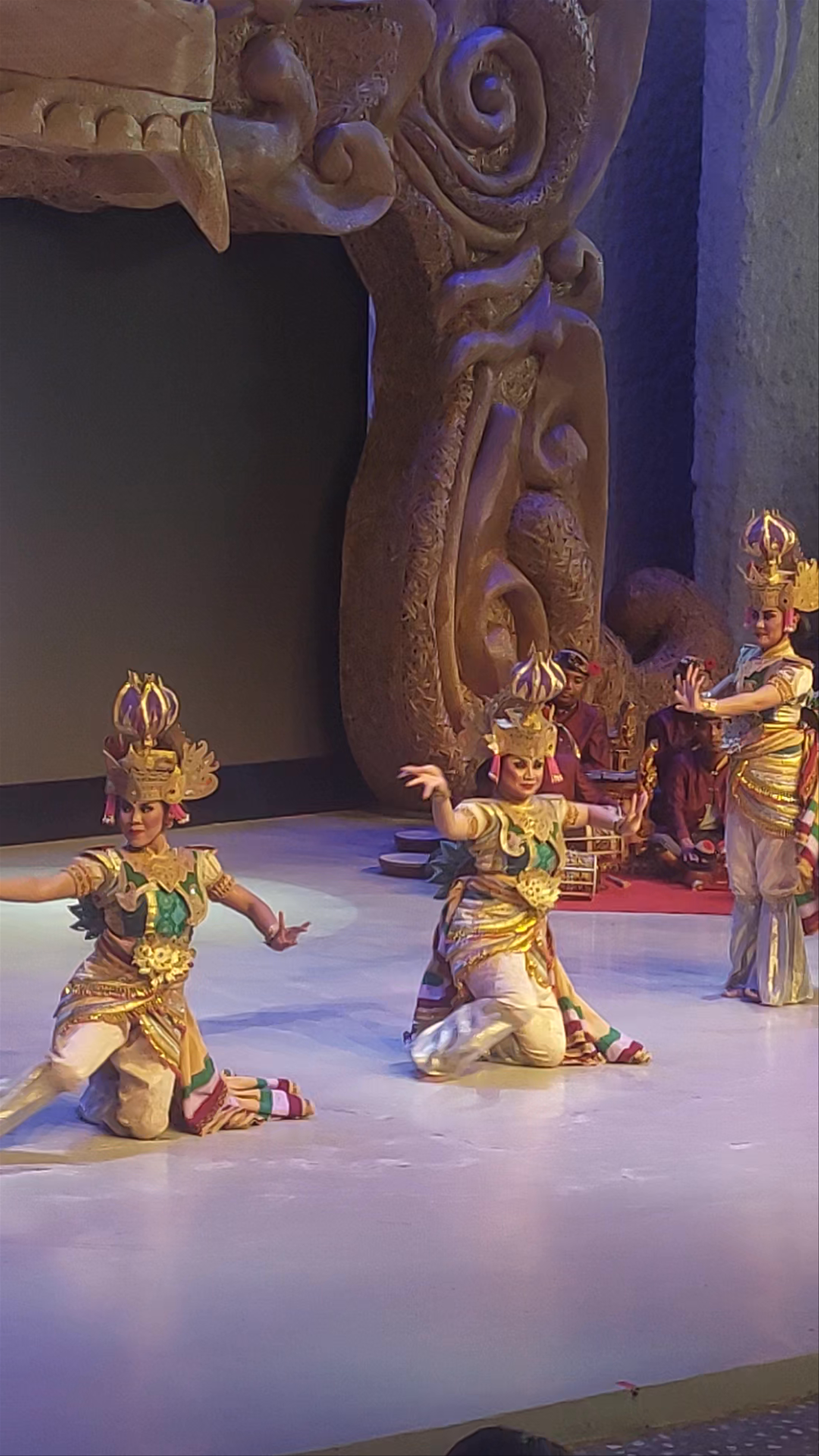 Mesmerizing Balinese Dance at Garuda Wisnu Kencana Cultural Park