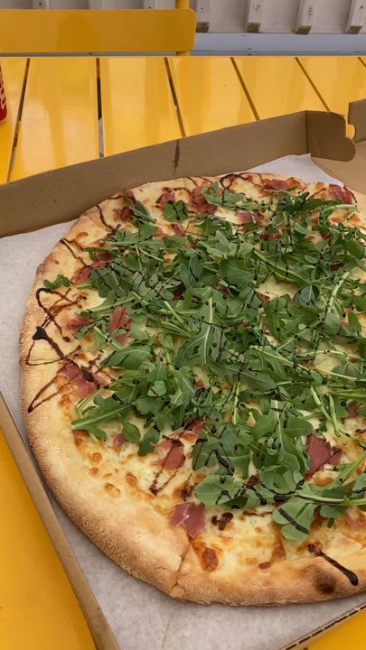 Farace's Finest - Fancy pants pizza - Beer Bar Near Me - Tybee Island, Georgia