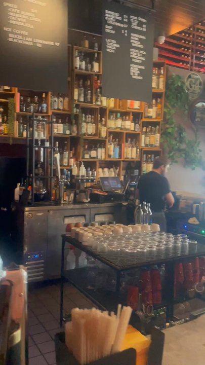 La Licor - Cocktail Bars Near Me - Chicago, Illinois