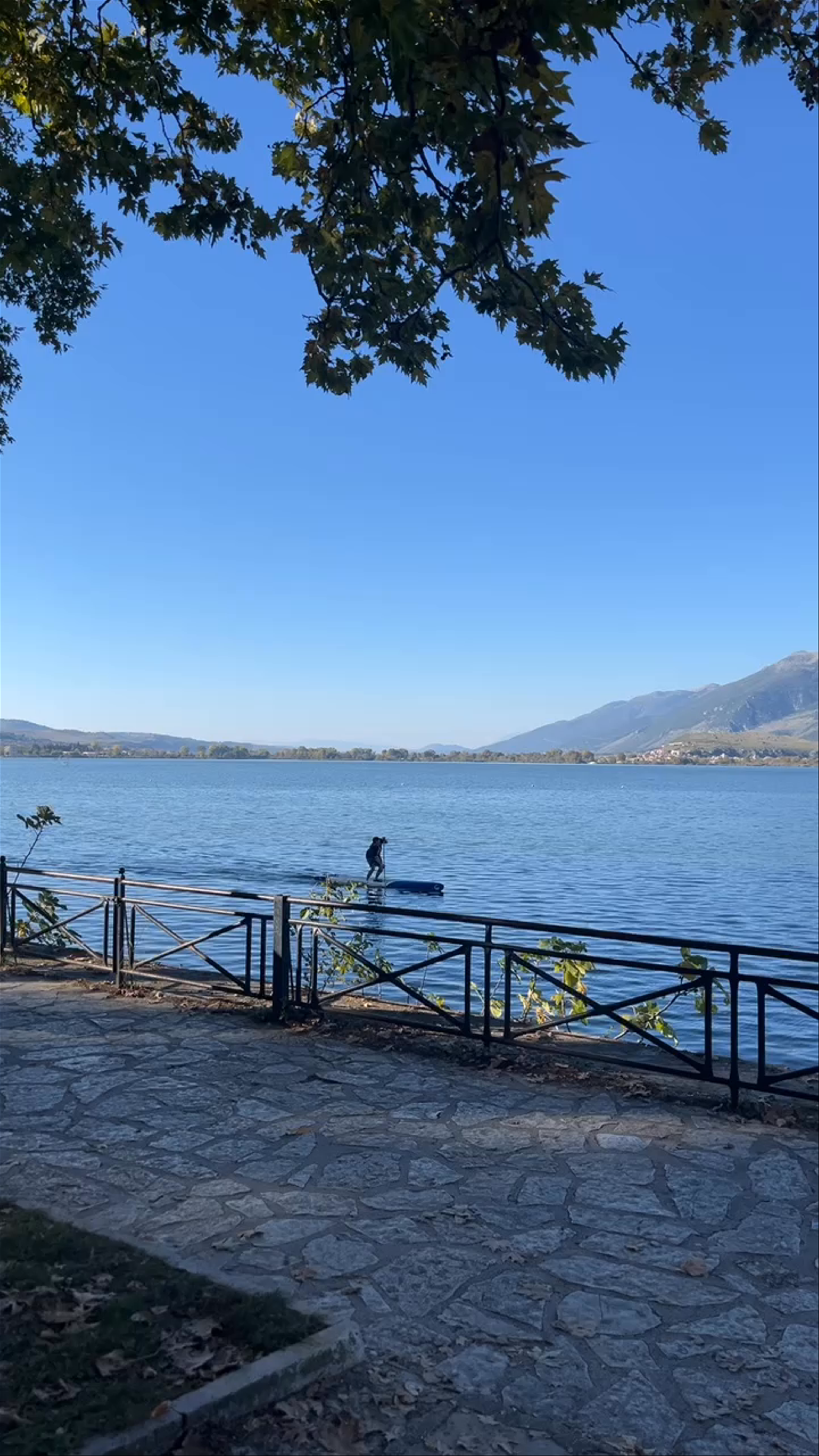 Peaceful Lakeside Stroll at Lake Pamvotida, Ioannina, Greece