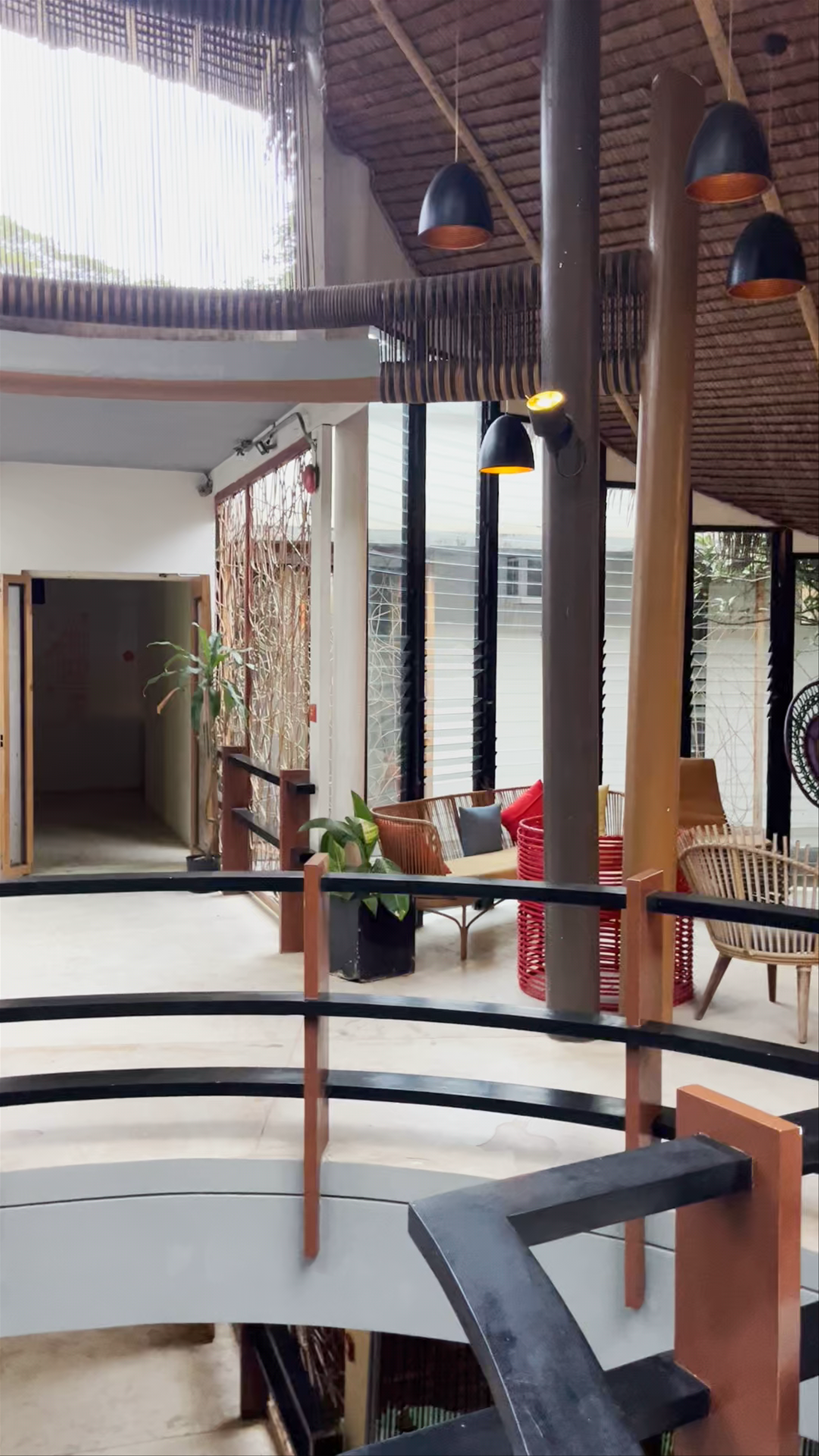 Spin Designer Hostel