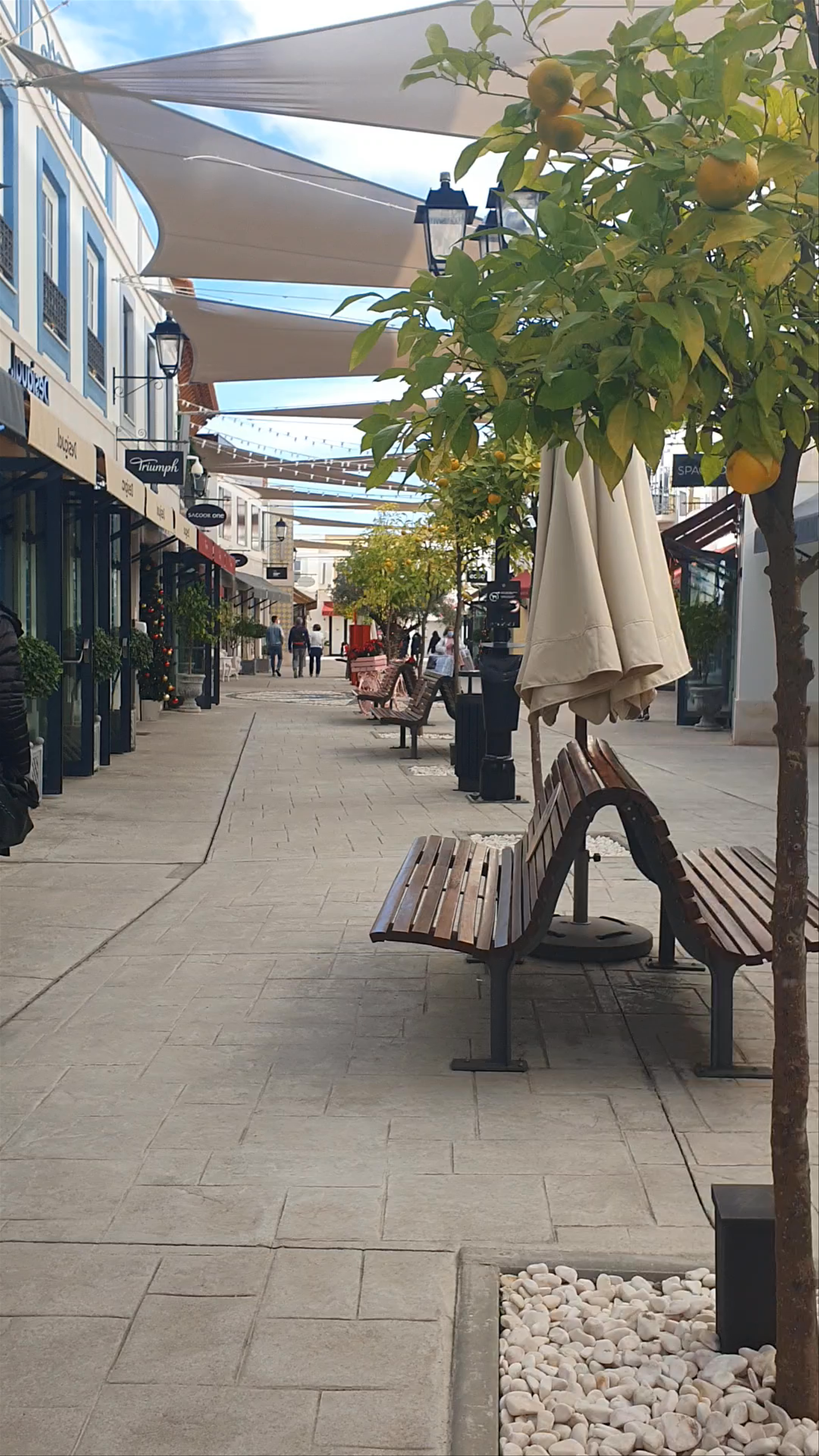Charming Shopping Experience at Loule Shopping Center, Loulé, Portugal