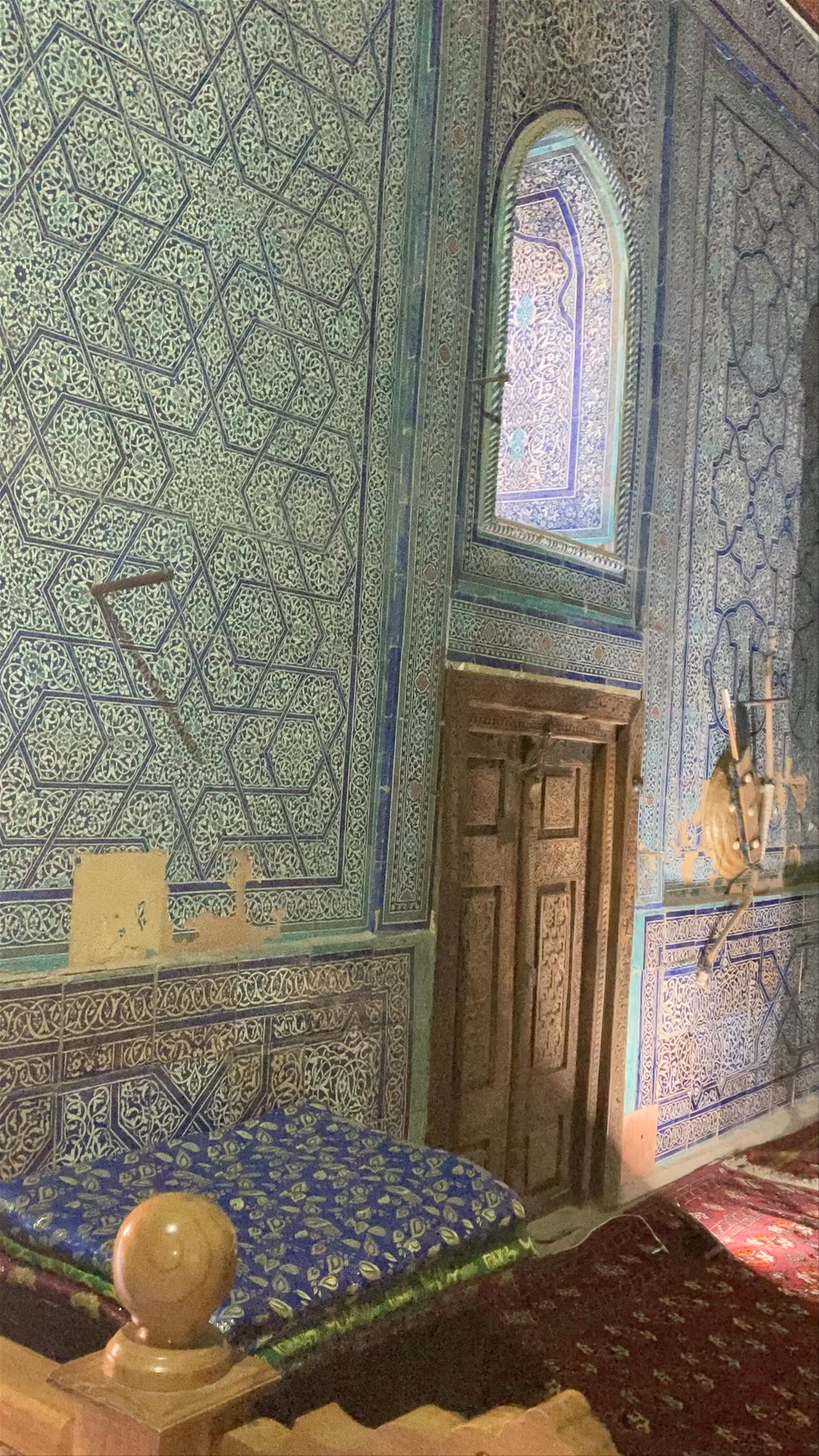 Toshhovli Palace: Unveiling the Splendor of Khiva's Historic Gem