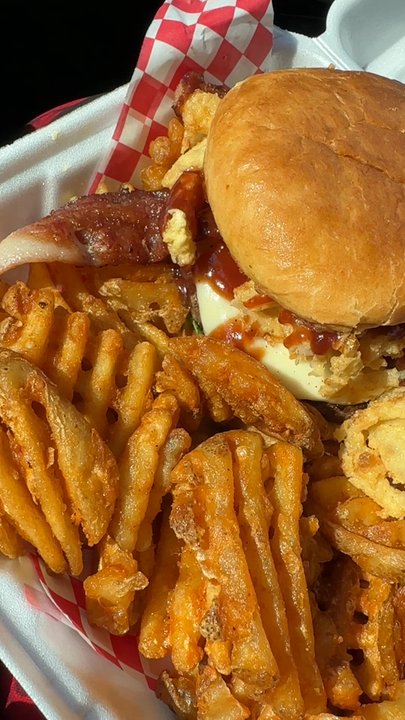 Boss Burgerz By Froggies - BBQ BACON BURGER WAS DELICIOUS - Burgers Near Me - Arlington, Texas