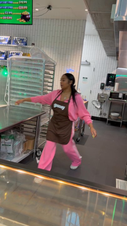 Goooey - MITCH ! She is AMAZING! - Desserts Near Me - Los Angeles, California