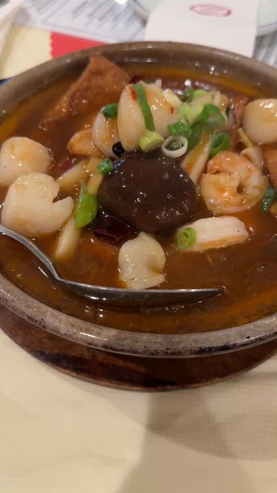 YH Dim Sum - Sizzling spicy seafood with black bean sauce pot - Cantonese Near Me - Jacksonville, Florida