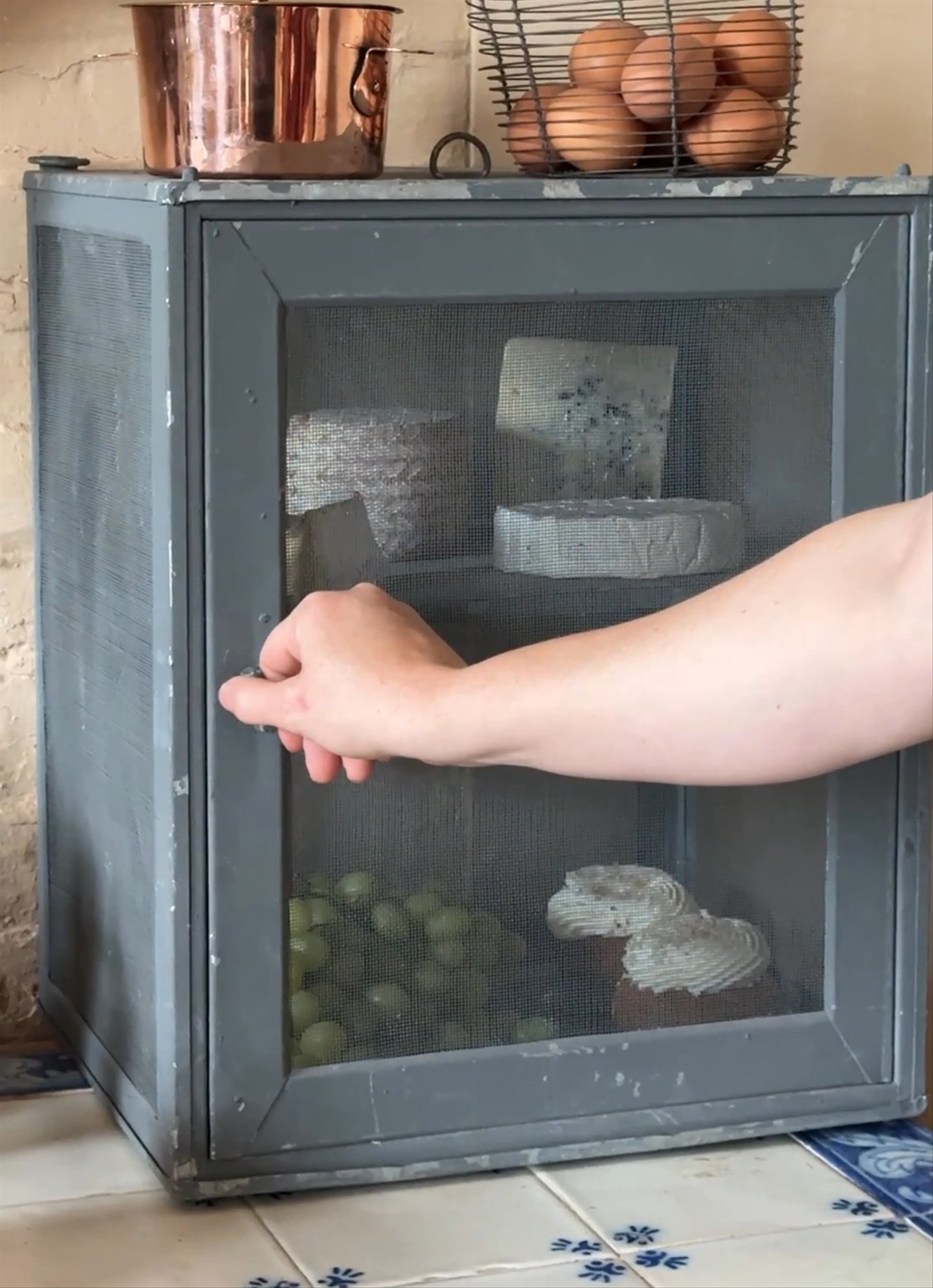 Fromage Safe - French Blue