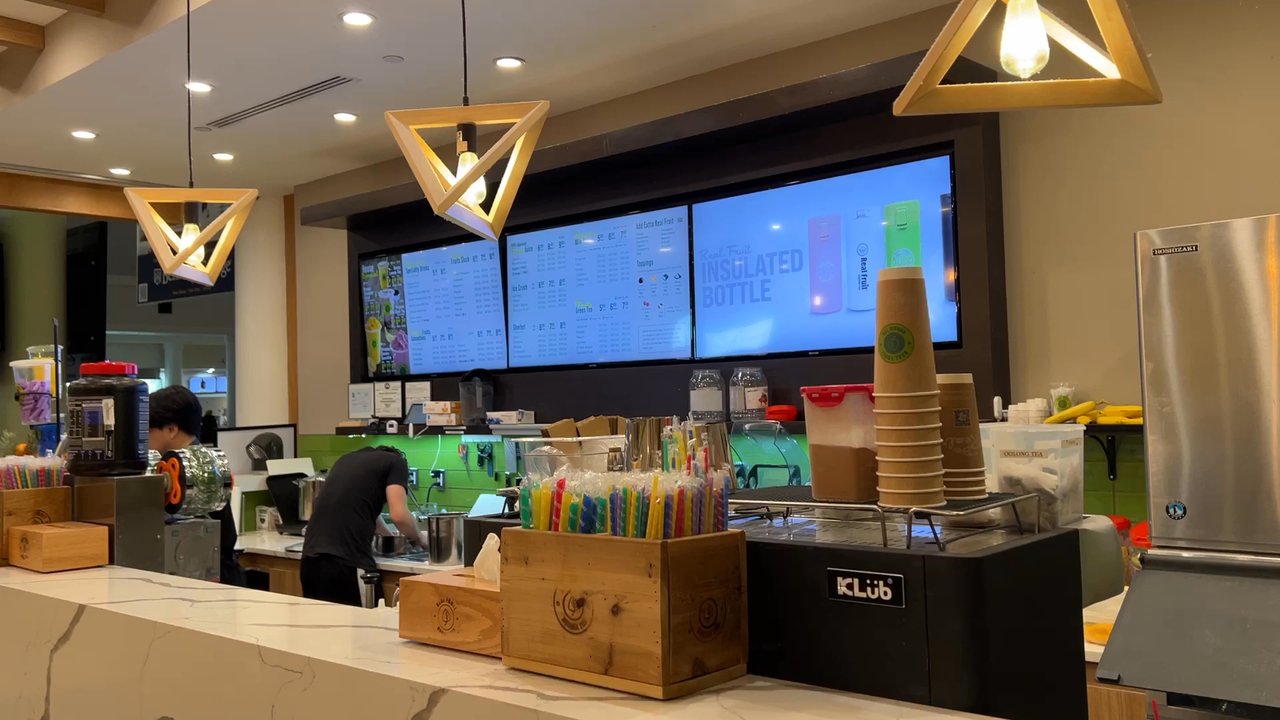 Real Fruit Bubble Tea - Inside - Juice Bars & Smoothies Near Me - Edison, New Jersey