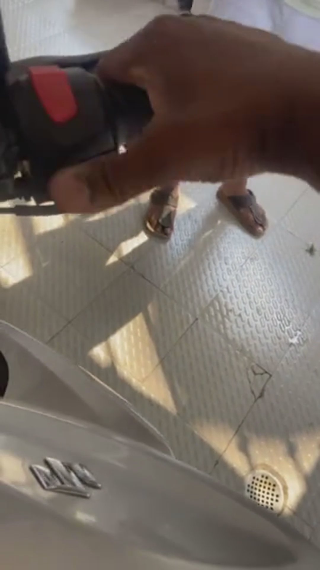 Walk-around video thumbnail