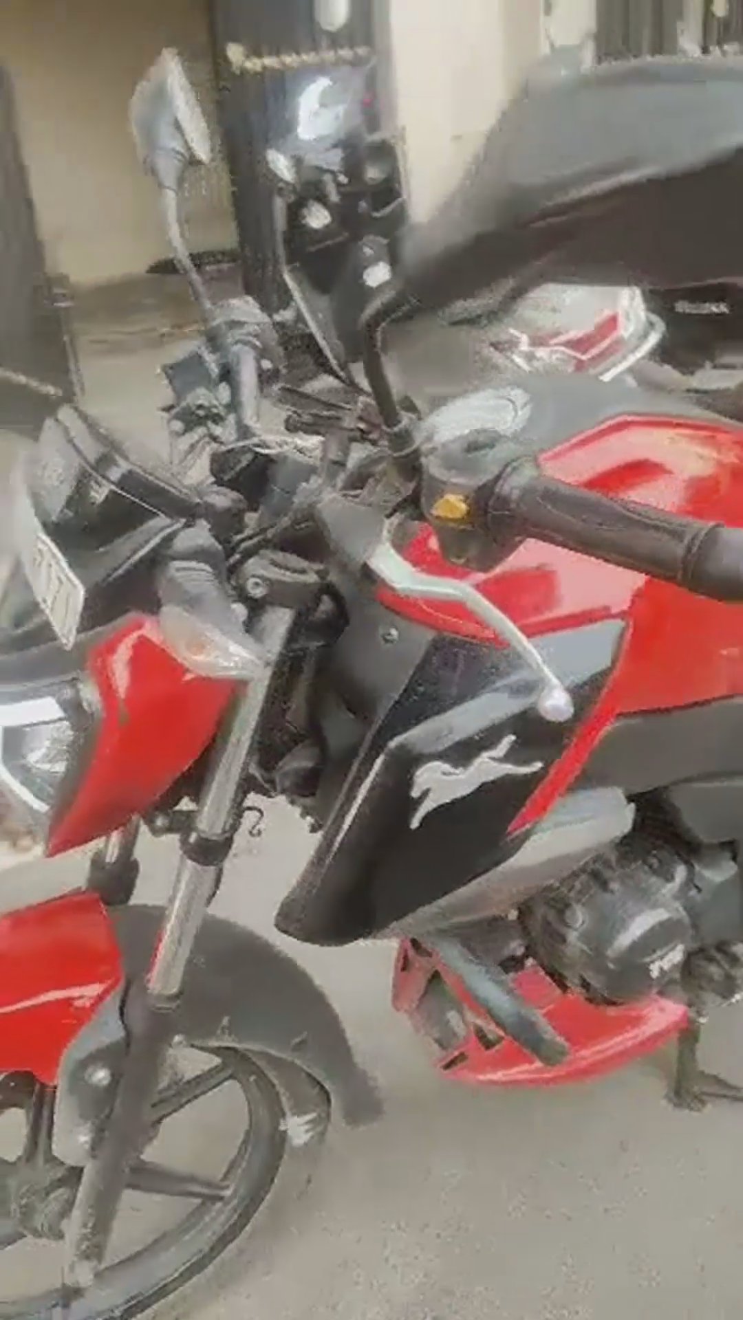 Walk-around video thumbnail