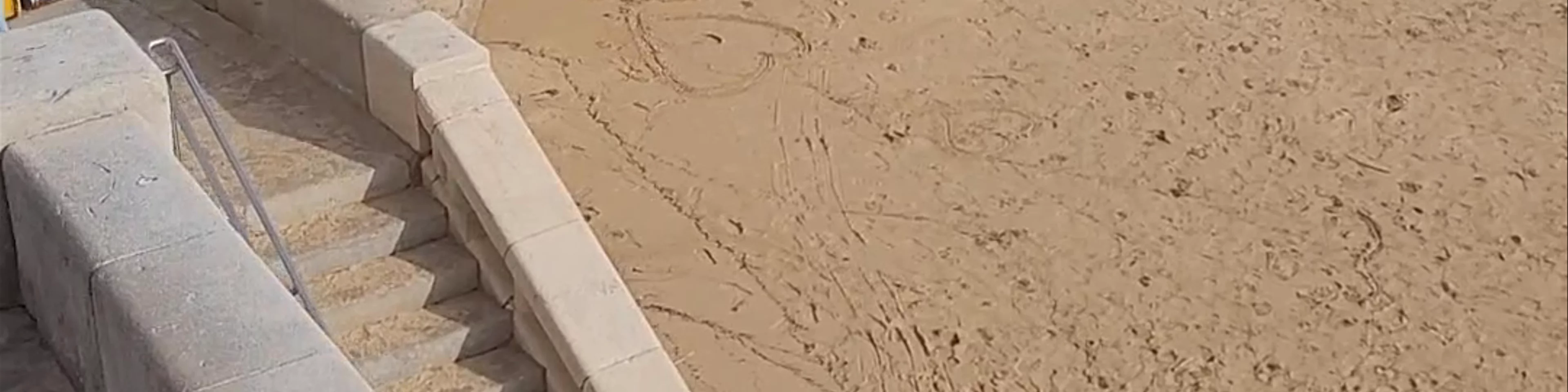 Praia da Rainha