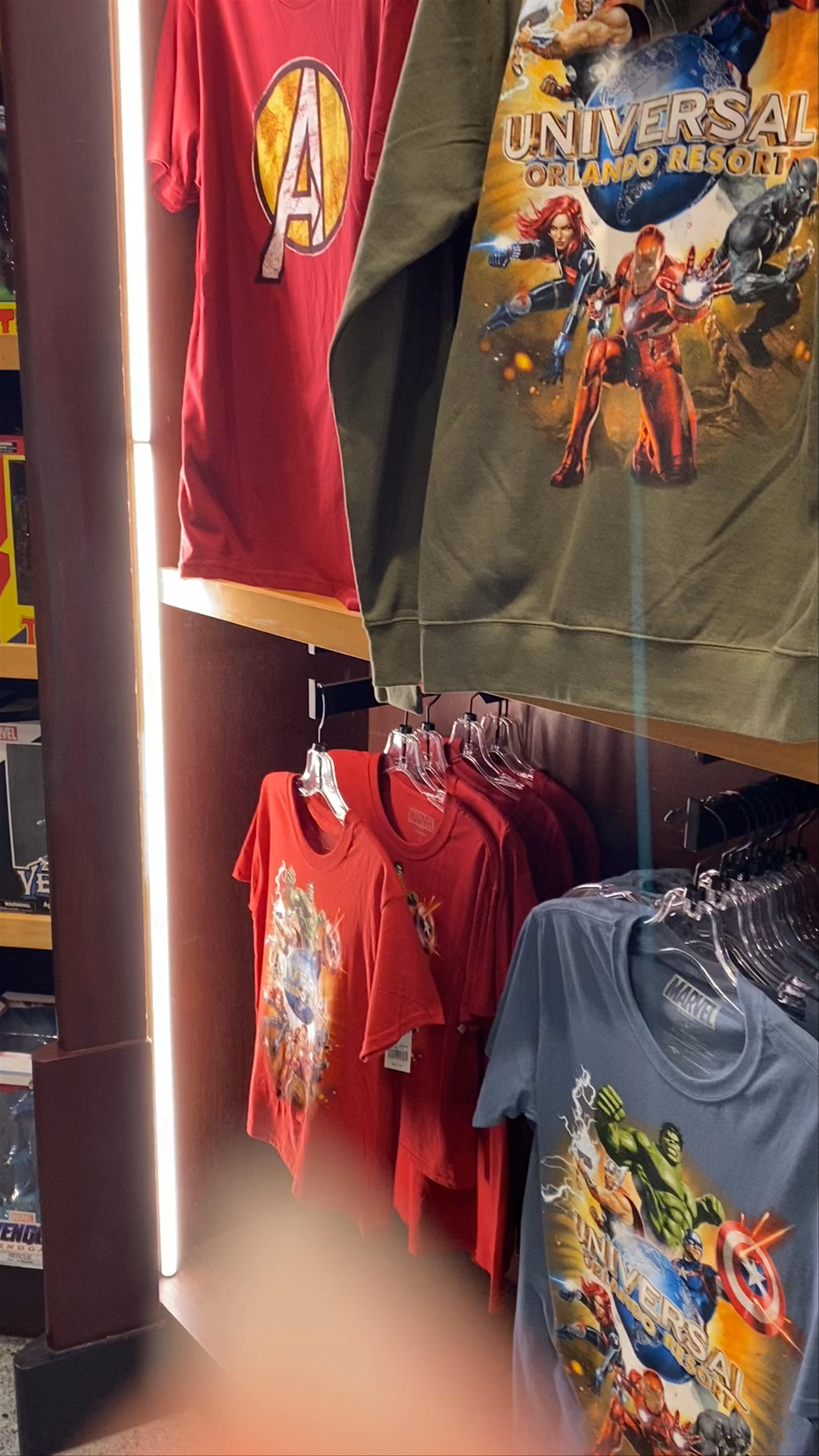Marvel Merchandise Shopping at Universal's Islands of Adventure, Orlando