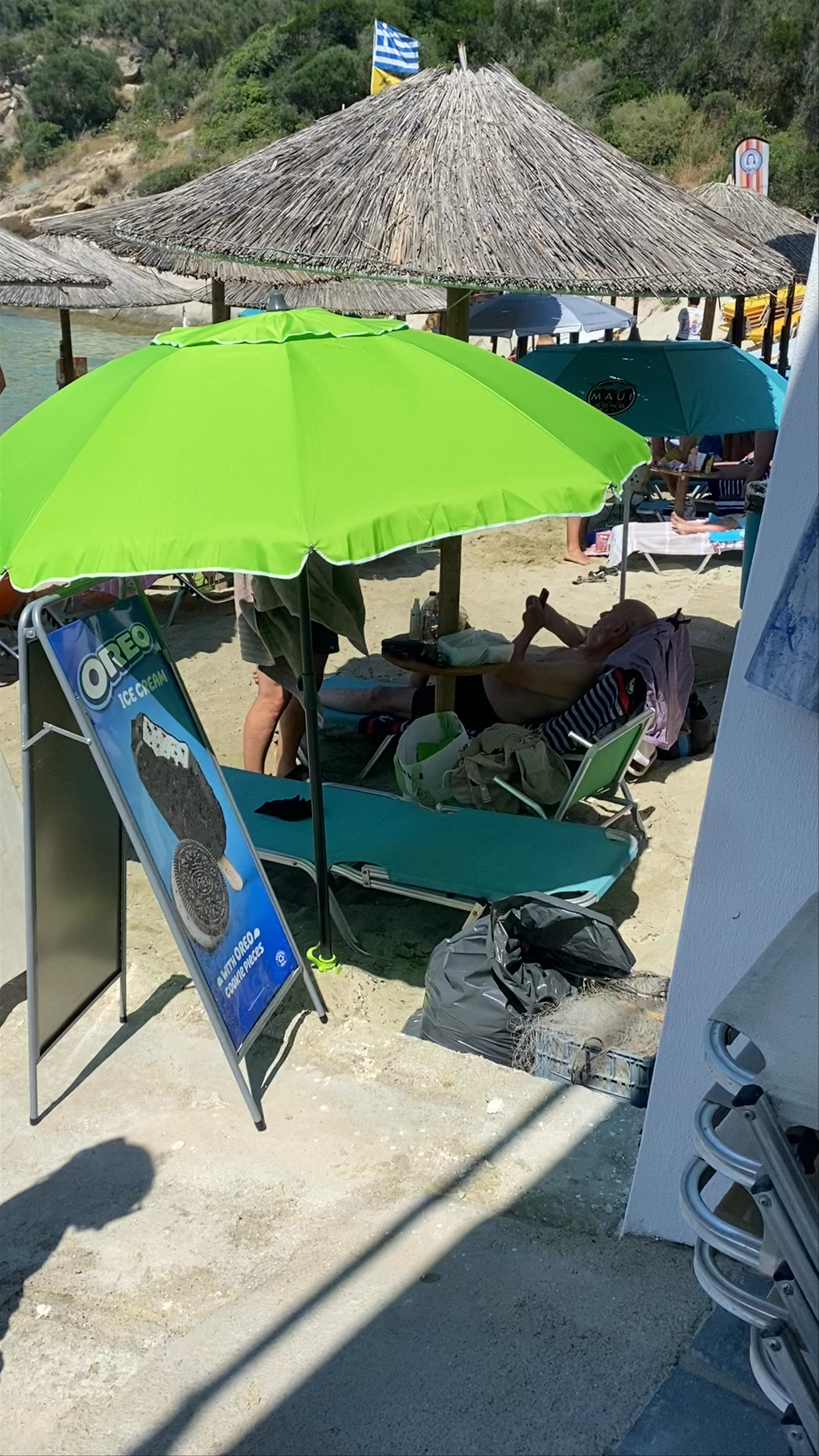 AMMOS TAVERN BEACH BAR