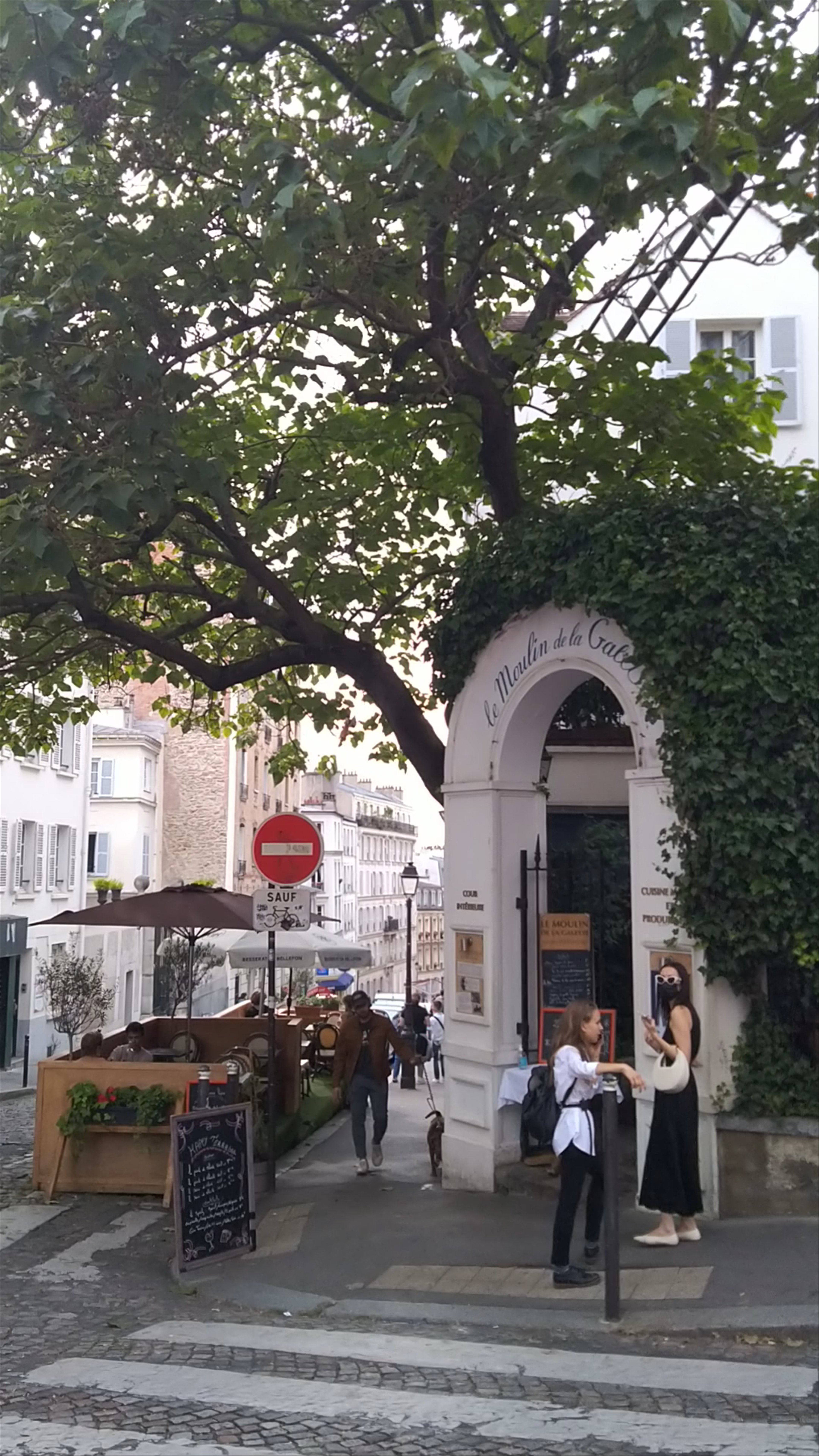 Le Moulin de la Galette: A Timeless Parisian Experience