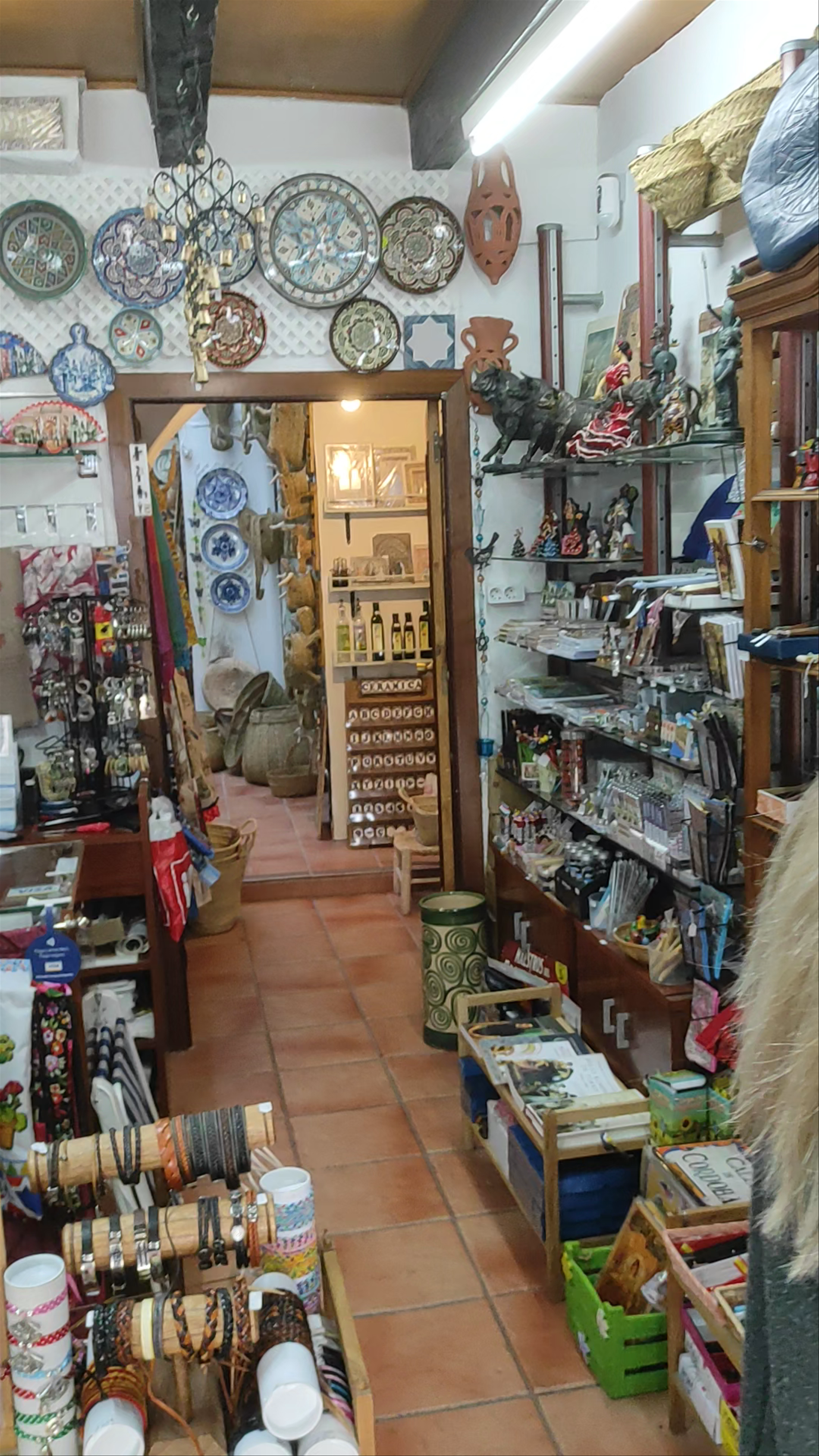 La Nave Va Cerámica - Authentic Ceramics and Crafts in Córdoba