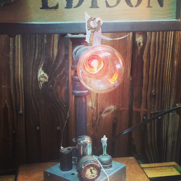 Urban Barn - Edison Light Bulb. - Antiques Near Me - Escondido, California