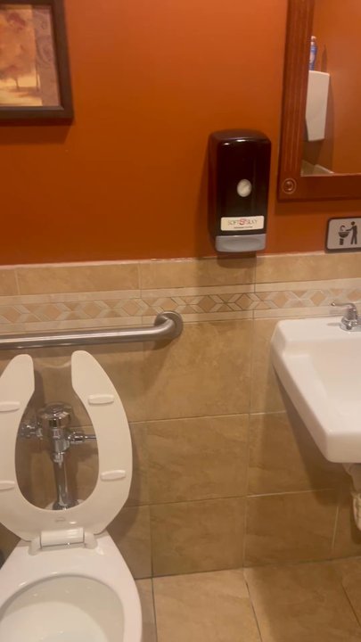 Eggcellence Brunchery - Clean bathroom - Breakfast & Brunch Near Me - Annapolis, Maryland