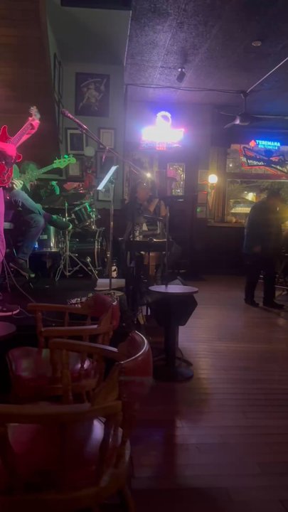 No Name Bar - Great band - Dive Bars Near Me - Sausalito, California