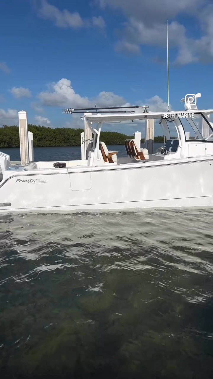 Experience the Island Life at the Island Boat Show...