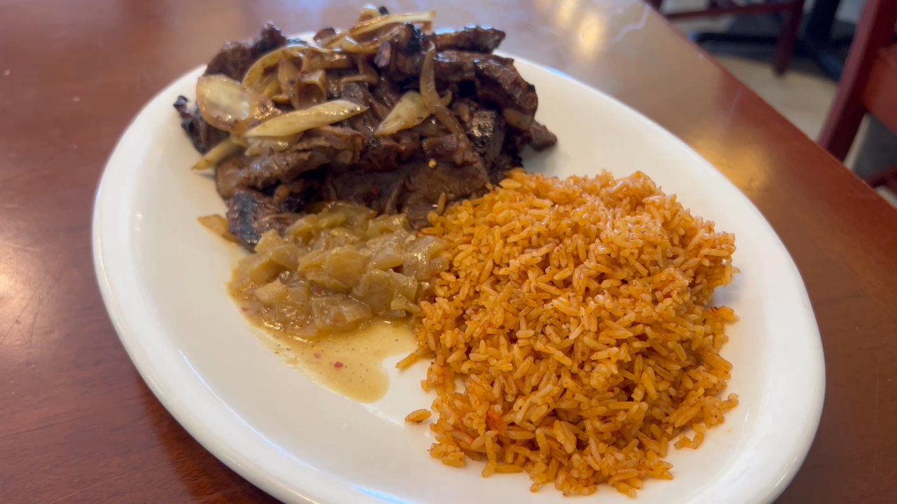 Gorée Cuisine - The vittles were the Yassa Lamb served with Jollof rice from @goreecuisine. The flavor in that lamb was simply AMAZING!!!! - Senegalese Near Me - Chicago, Illinois