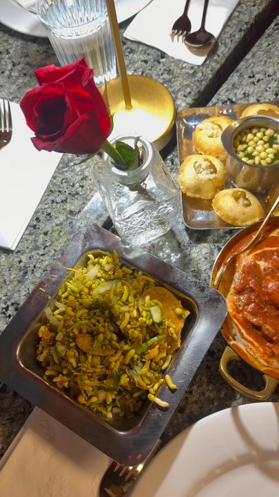 Chaska Indian Restaurant - Bombay Street Bhel, Pani Poori, Butter Chicken Royale, Saag Chicken, Garlic Naan - Indian Near Me - Las Vegas, Nevada