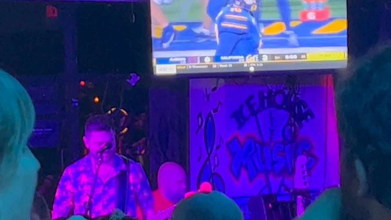 IceHouse Tap Room - Werewolf at the Icehouse - Sports Bars Near Me - Baton Rouge, Louisiana