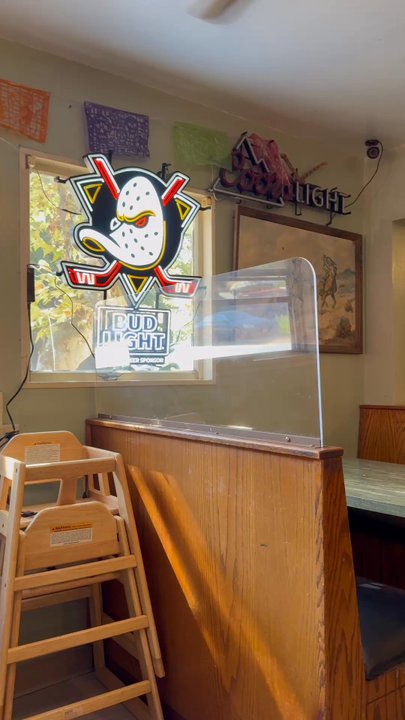 Silverado Cafe - the interior - Breakfast & Brunch Near Me - Silverado, California