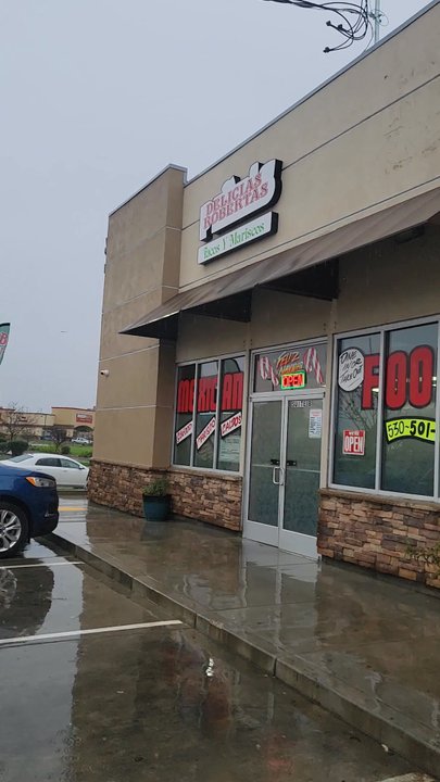 Delicias Roberta’s - Outside - Mexican Near Me - Williams, California
