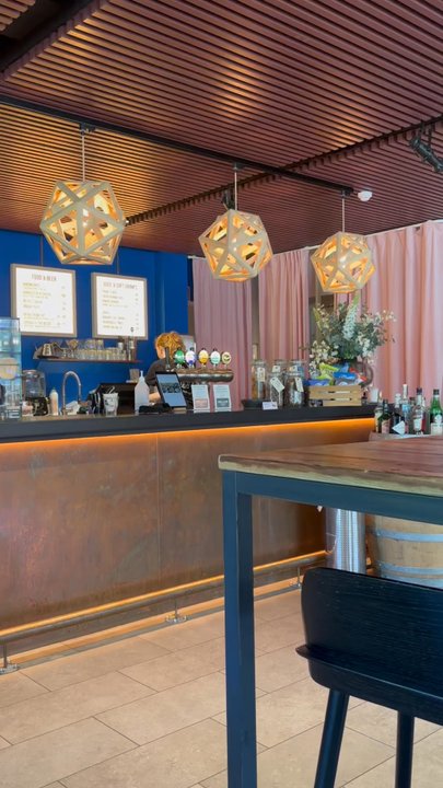 Nelle's Coffee & Wine - Cafes Near Me - Odense, 84