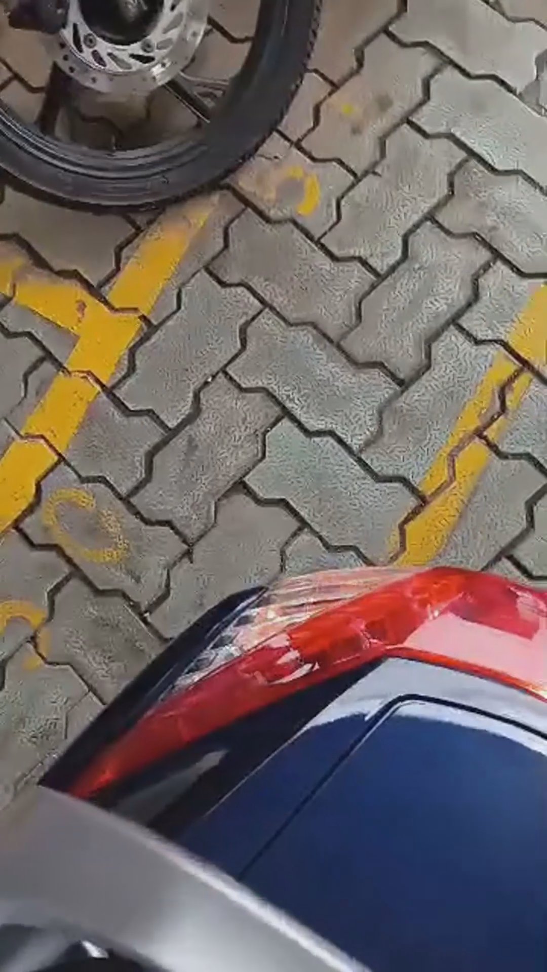 Walk-around video thumbnail