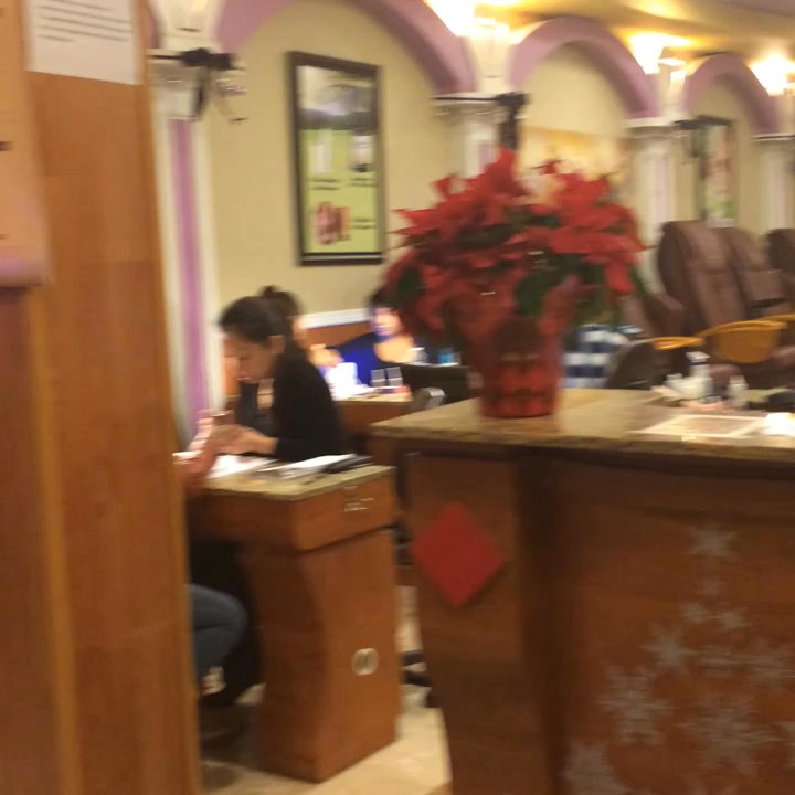 Glam Nail Spa - Interior - Nail Salons Near Me - Atlanta, Georgia