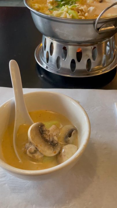 Jasmine Thai Noodle N BBQ - Bomb Tom kha gai - Thai Near Me - Valencia, California
