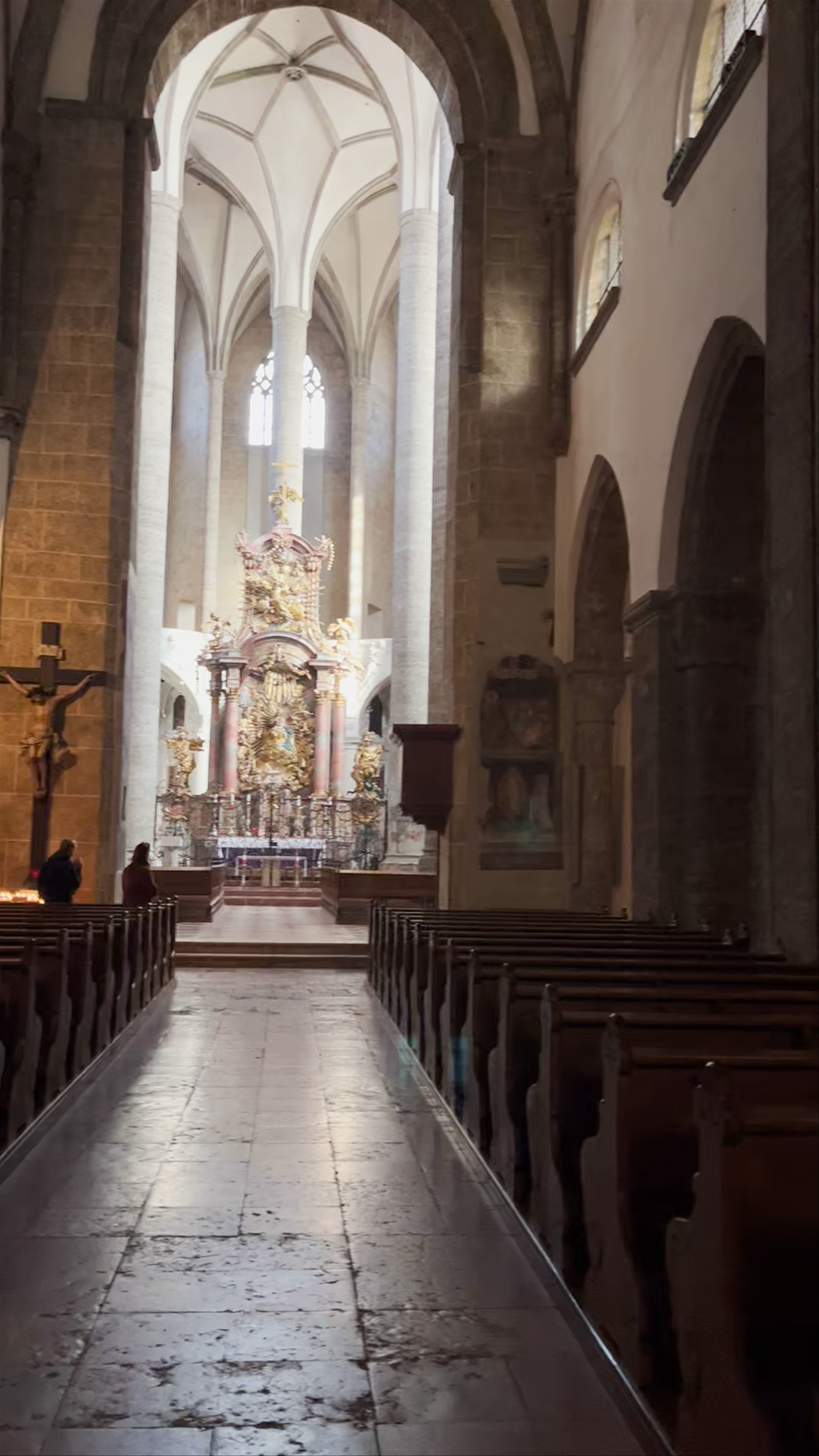 Franziskanerkirche: Timeless Serenity in the Heart of Salzburg