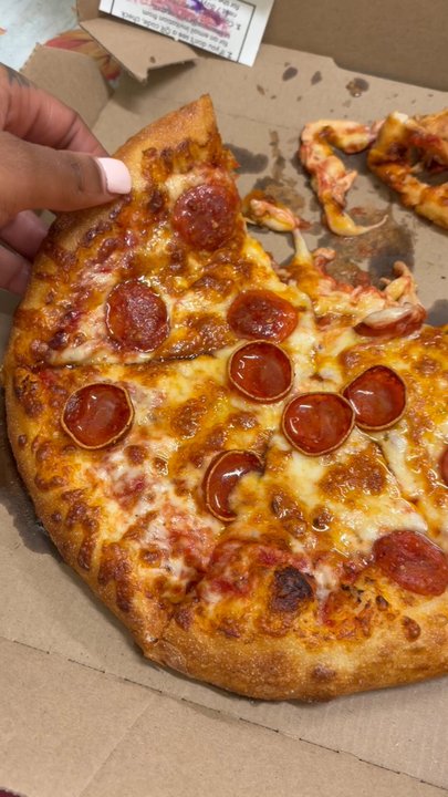 Marco's Pizza - Not worth $18.00 - Pizza Near Me - Gambrills, Maryland