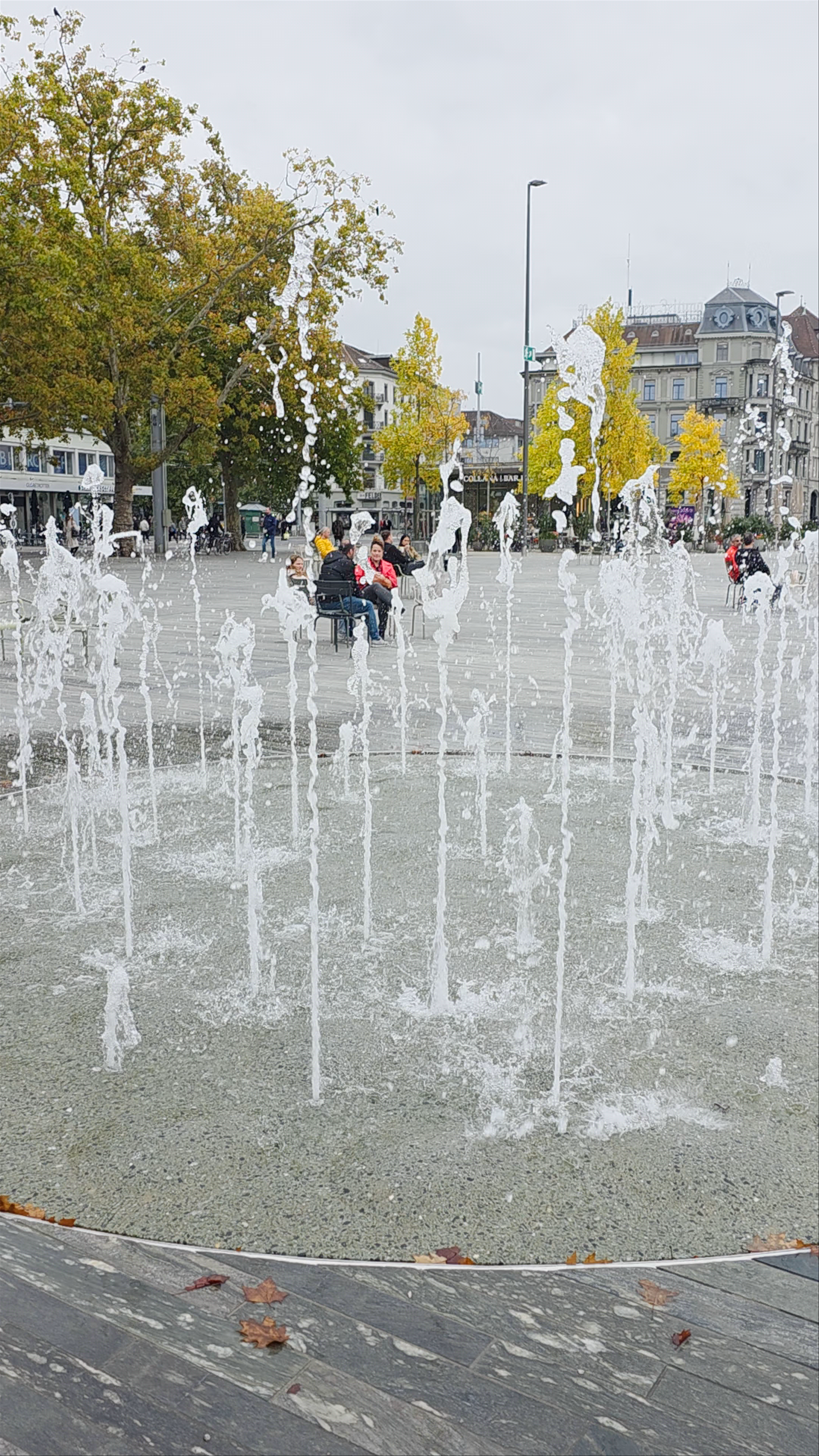 Zürich Opera House and Wilhelmplatz Fountain Experience