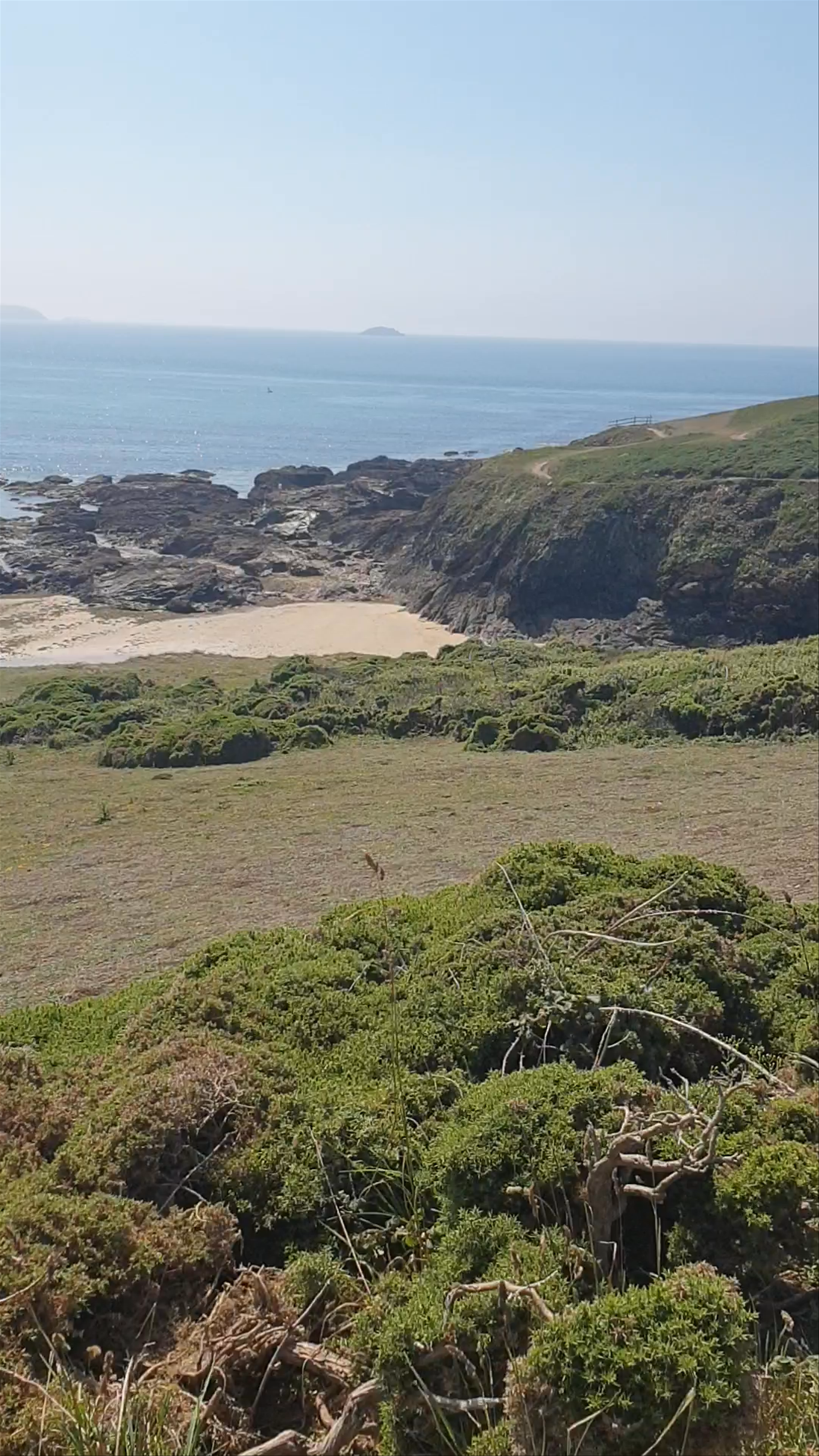 Polzeath Beach: Sunlit Coastal Escape in Cornwall, UK