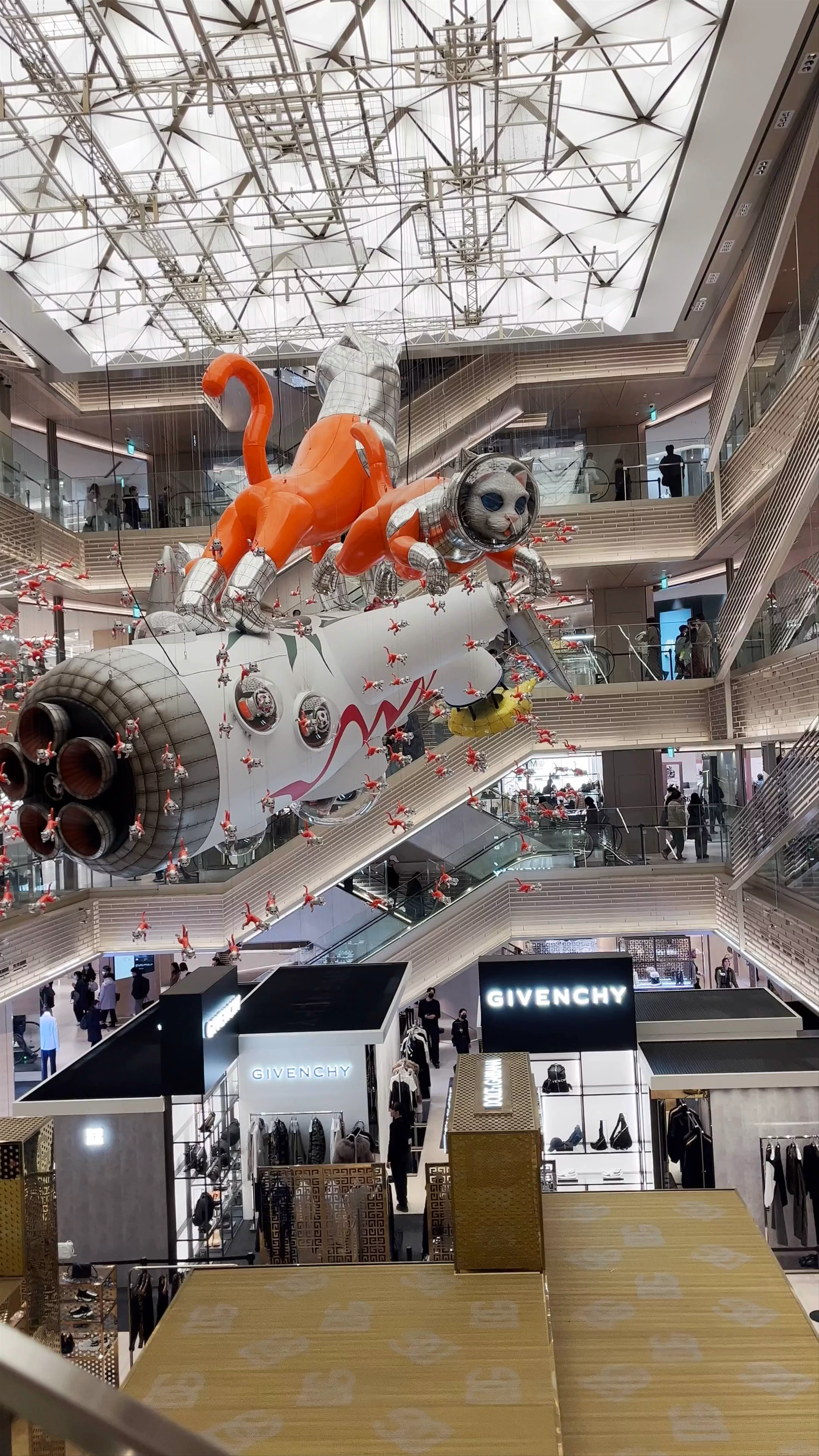 GINZA SIX