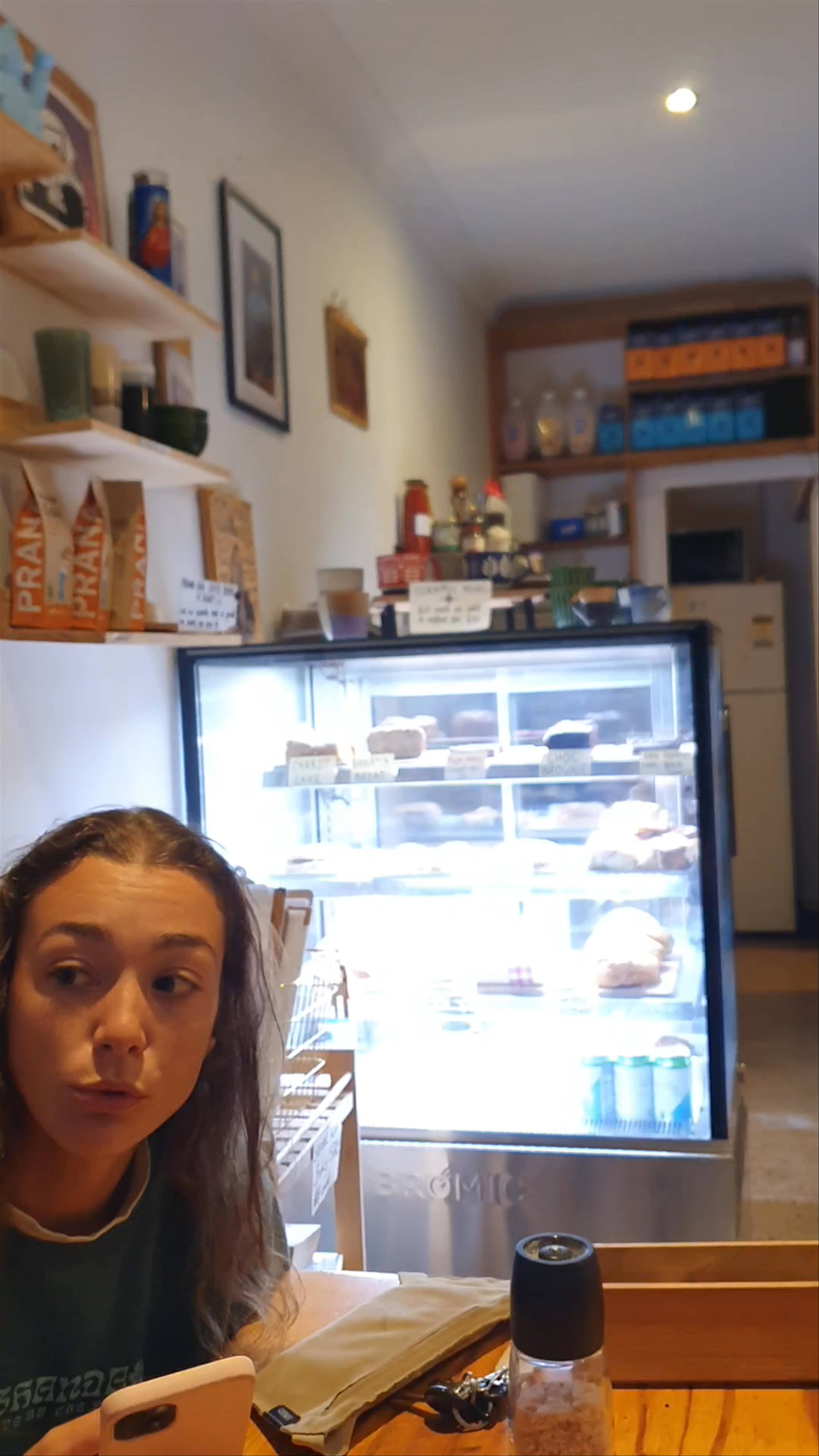 Cozy Vibes at Earlybird Cafe, Exmouth - Local Hangout & Fresh Bakes