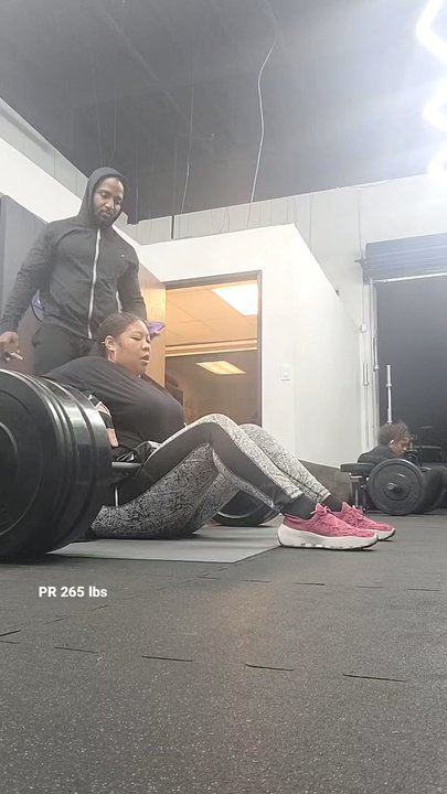 Huddle Up Bootcamp - PR! Hip thrusting 265 lbs, wow! - Circuit Training Gyms Near Me