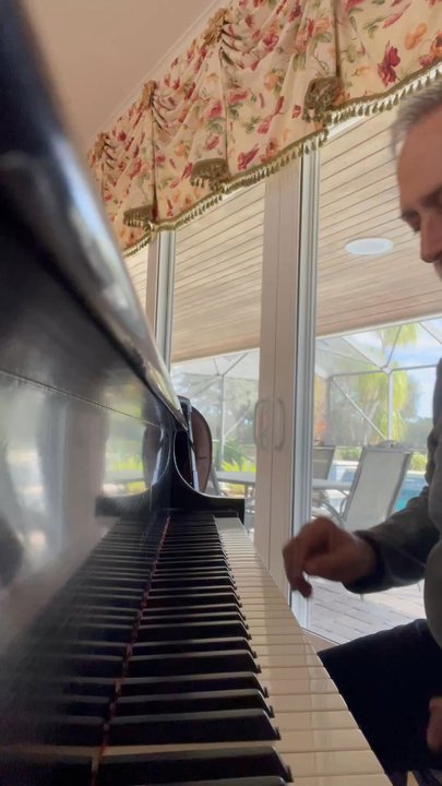 Pianist Tuner - Enjoy the Music ! - Piano Services Near Me