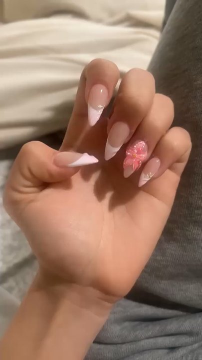 Absolute Beauty Salon - Hair Salons Near Me - Sacramento, California