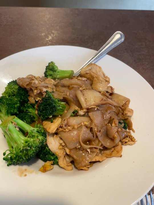 Siam Elephant - Thai Near Me - Carpinteria, California
