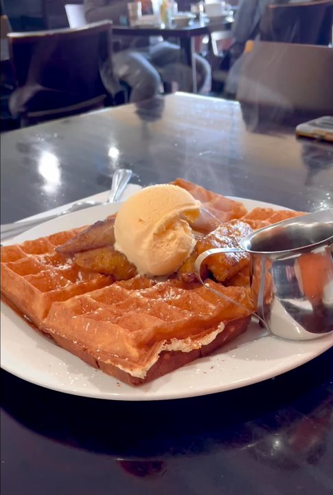 Bea Bea's - Sugar rush (can see smoke coming off of the flambé'd banana/plantain pieces) - Coffee & Tea Near Me - Burbank, California